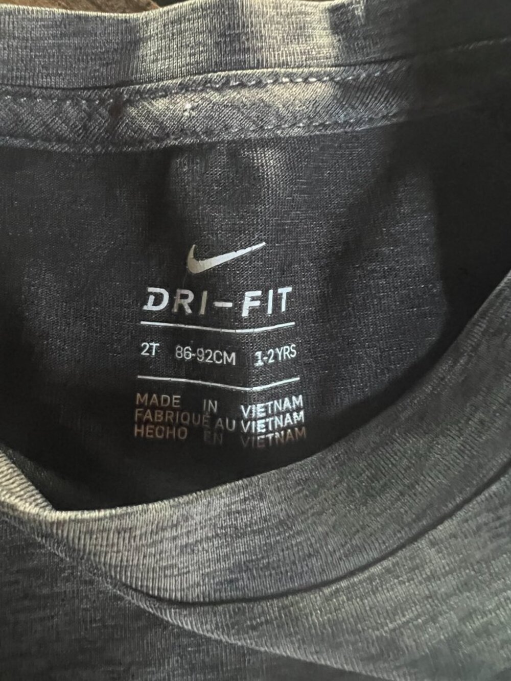Size 2T Dri Fit Nike - Picture 3 of 3